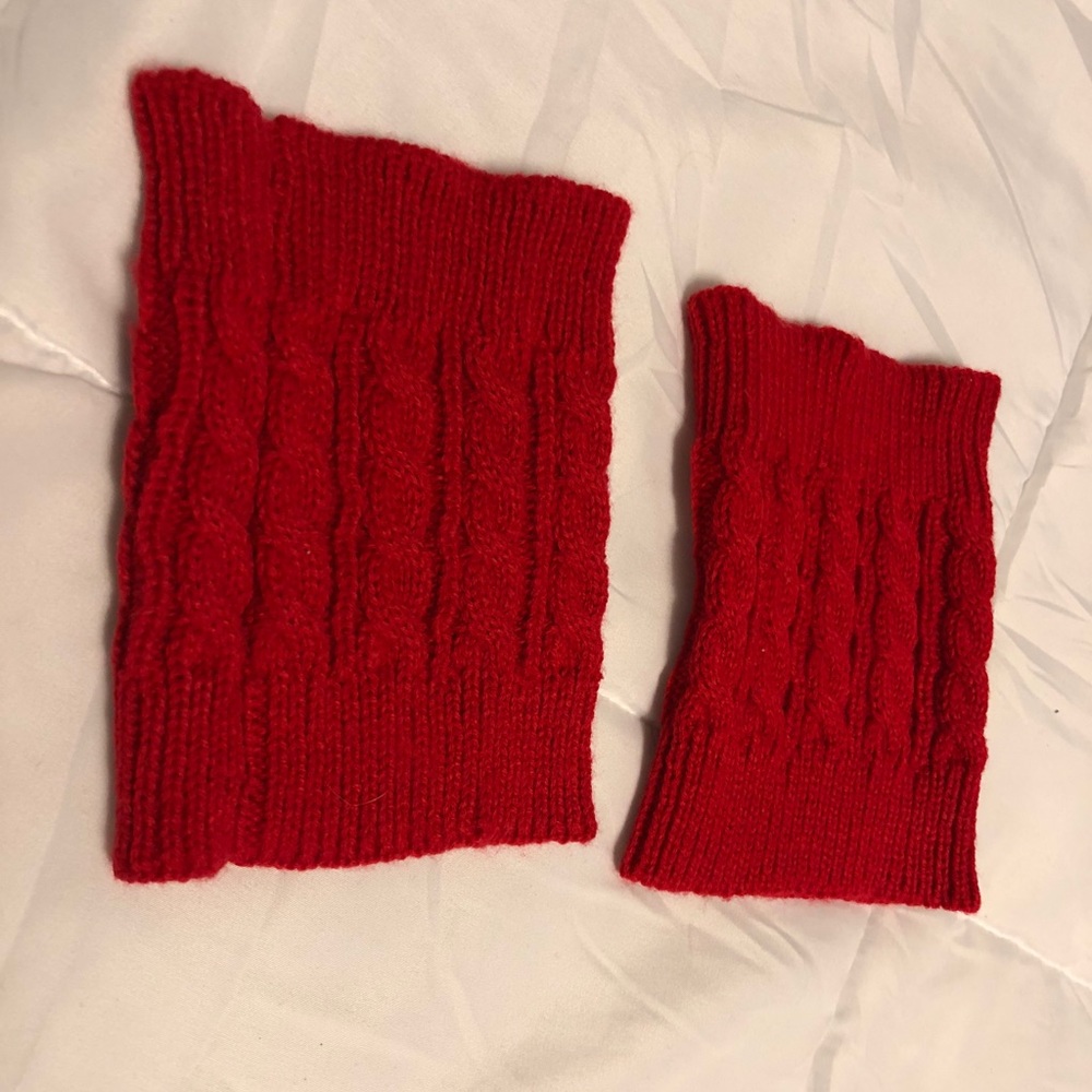 Really cute ☺️ boot socks